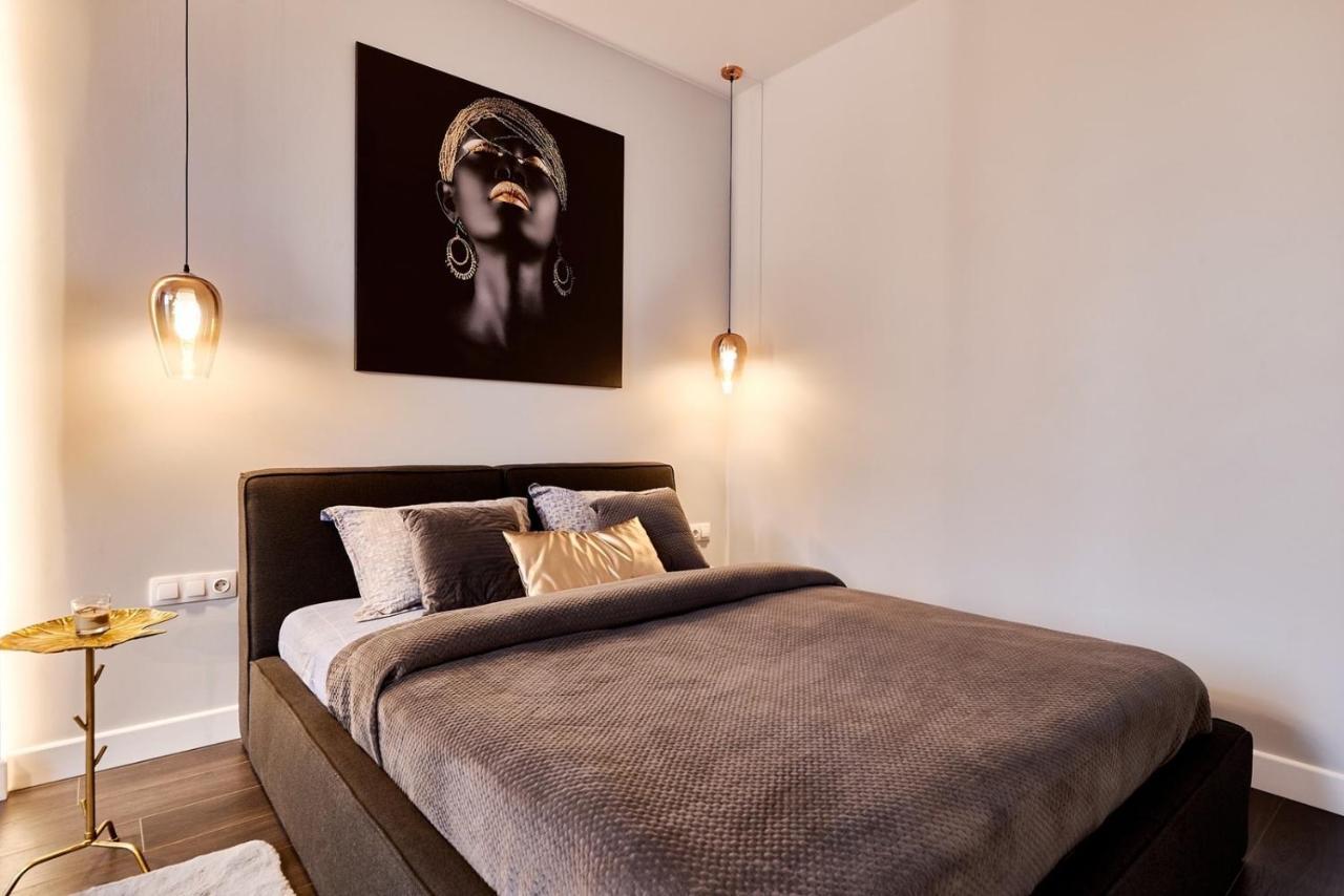 Kador Home Hotel Downtown キエフ エクステリア 写真